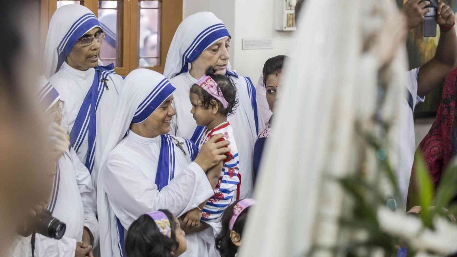Bloccati i conti bancari delle suore di Madre Teresa