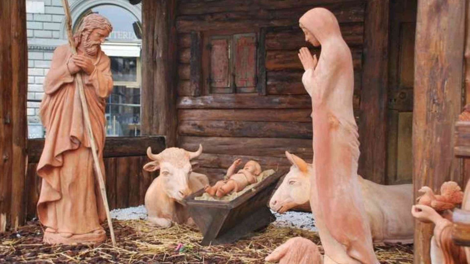 Raid vandalico nel presepe nel Duomo. Il cardinale Betori: un oltraggio