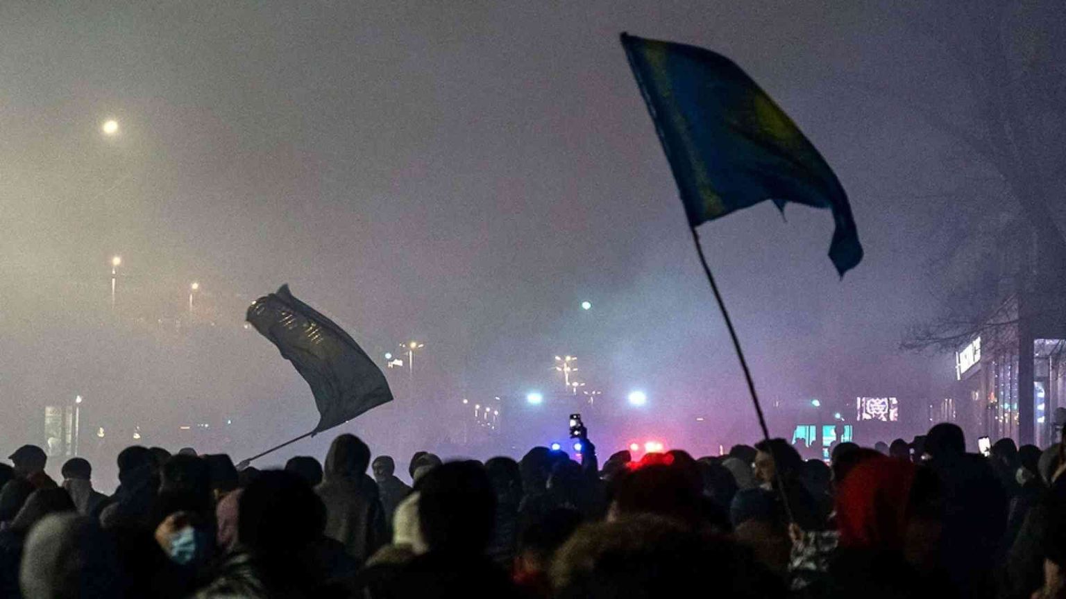 In Kazakistan esplode la rivolta del gas, rimosso il governo