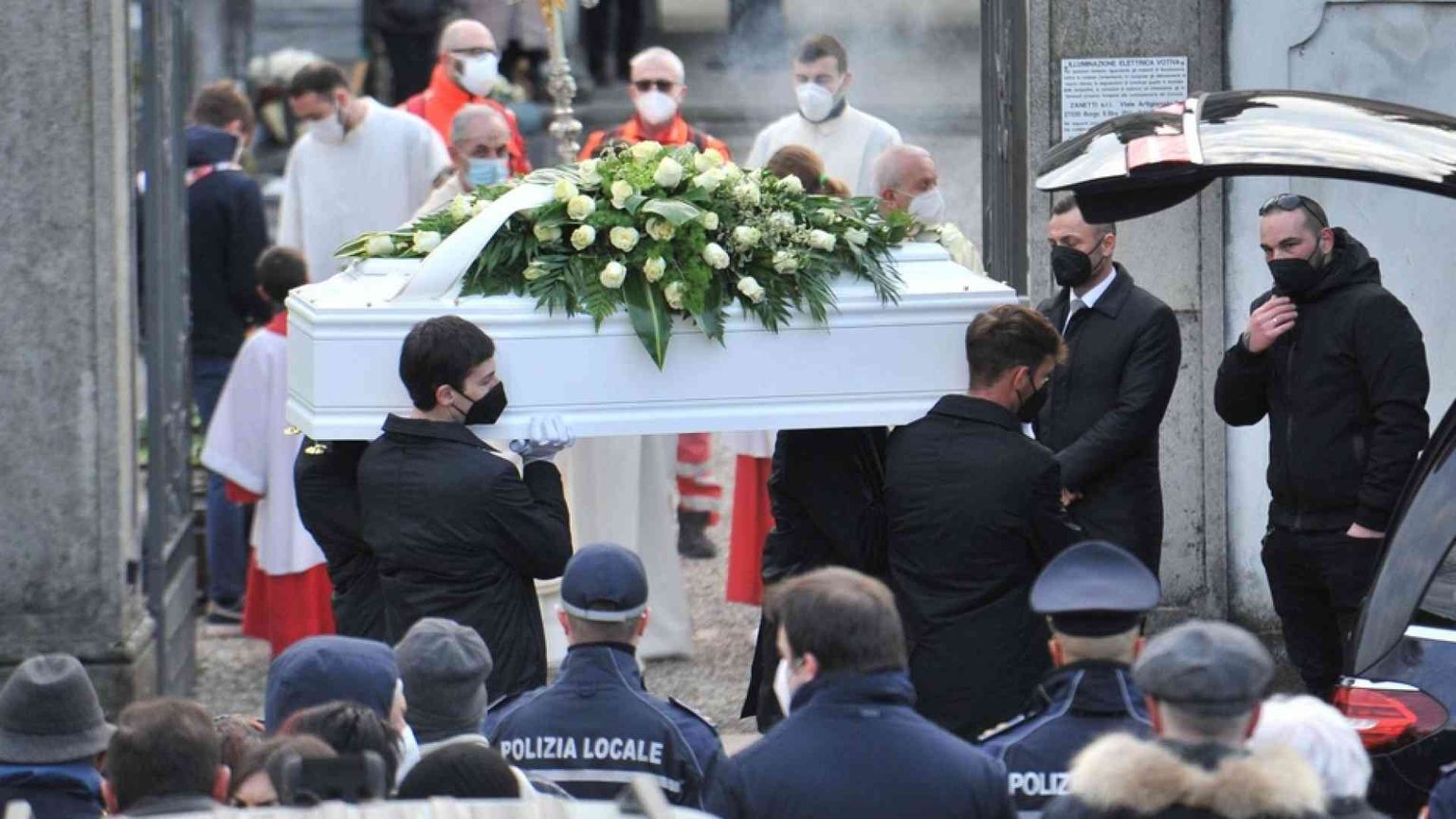 L'ultimo saluto al piccolo Daniele, ucciso da chi doveva proteggerlo