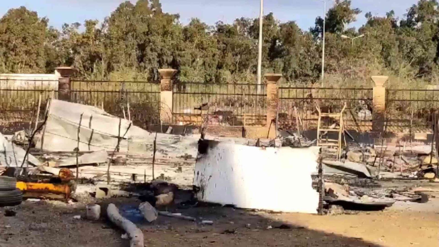 Le milizie rastrellano centinaia di profughi. Lo aveva chiesto anche l'Ue