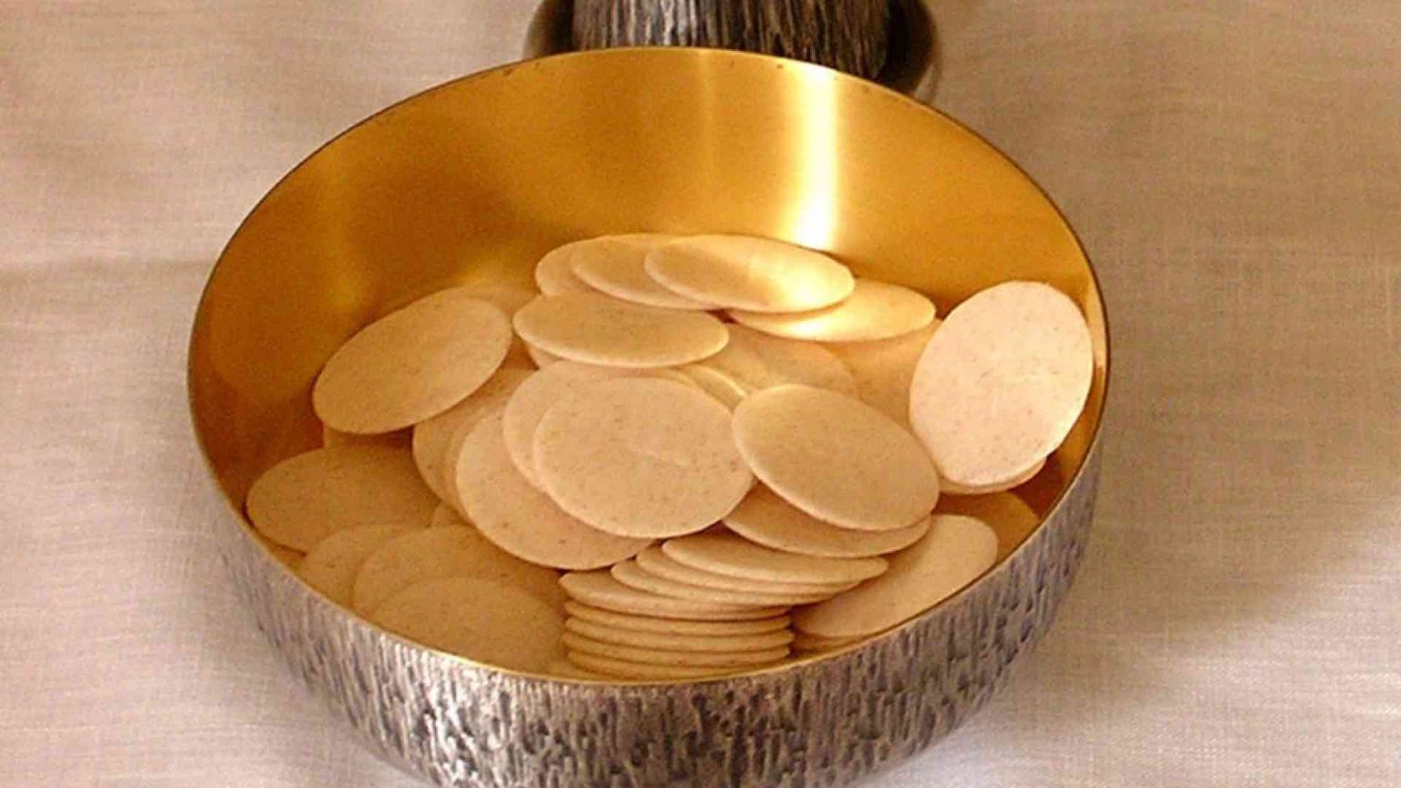 Le Messe in diretta tv e social di sabato 15 e domenica 16 gennaio 2022