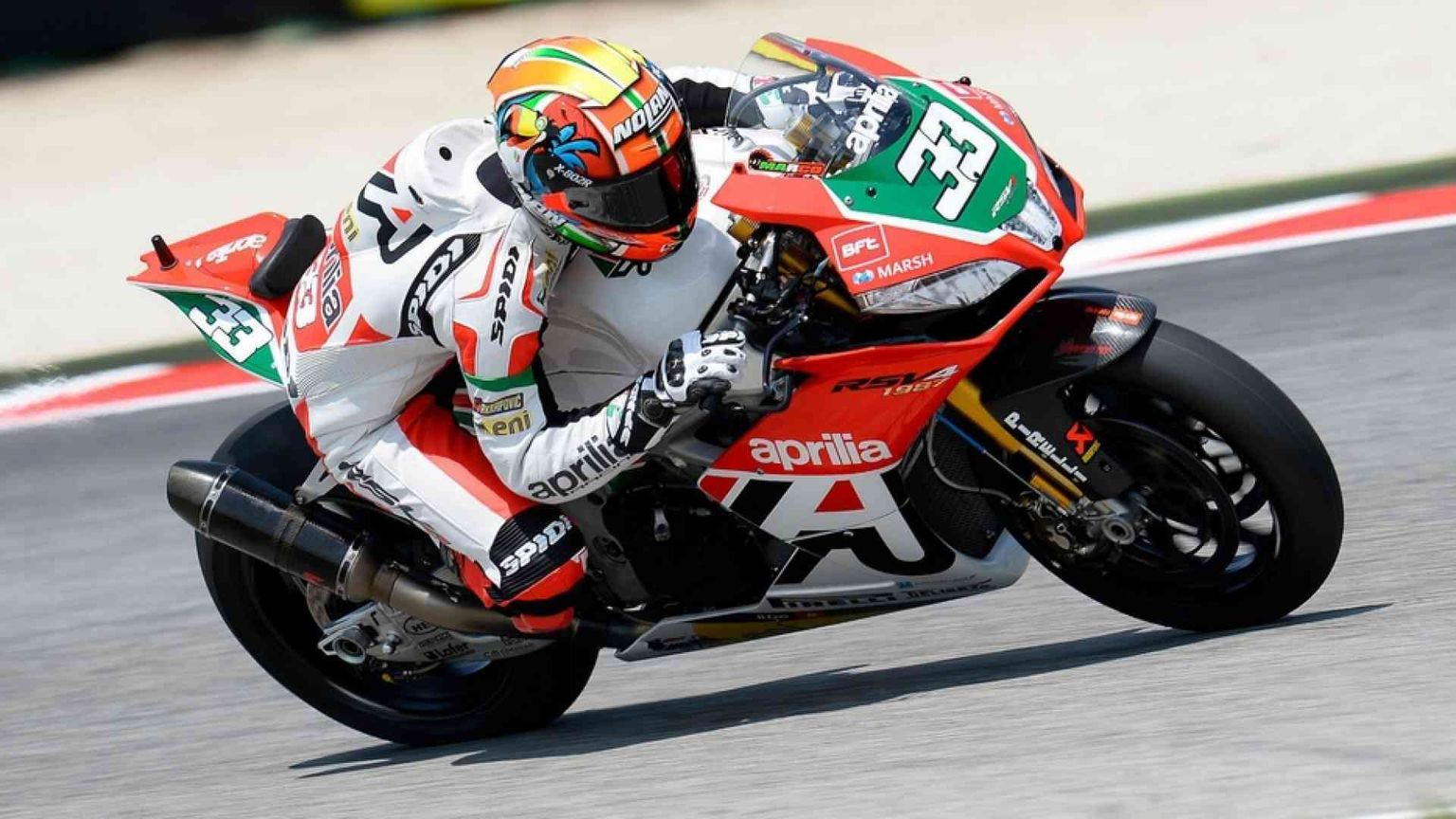 Influencer no-vax e "cattivi" maestri