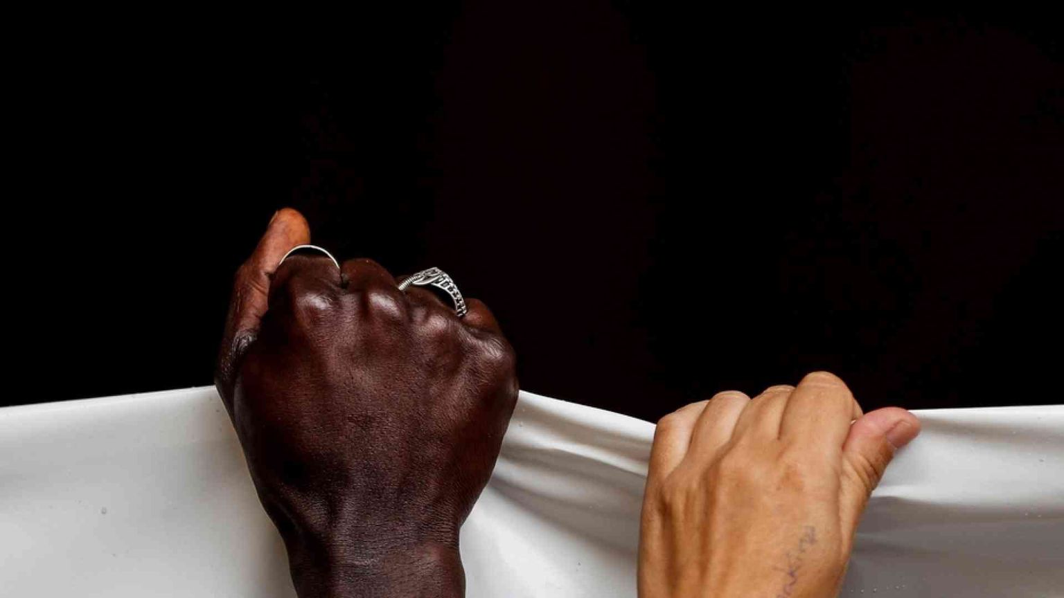 Diritti, i francesi si ribellano all'ideologia del «wokismo»