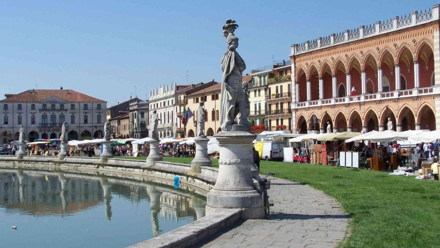 Padova, la statua femminile in Prato della Valle ci sarà