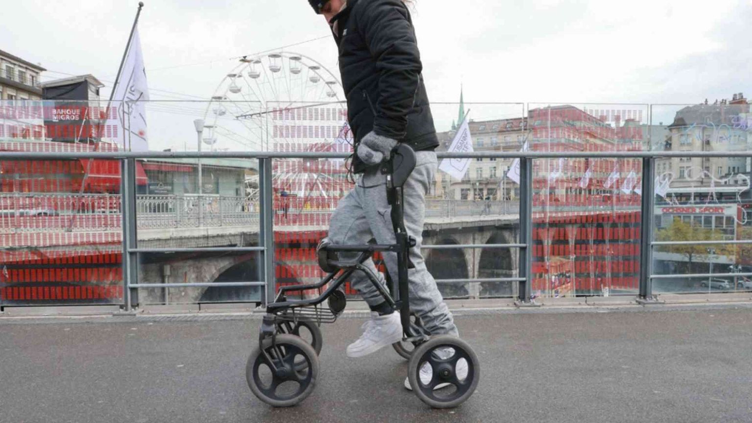Tre paralizzati tornano a camminare grazie all'impianto di un elettrodo