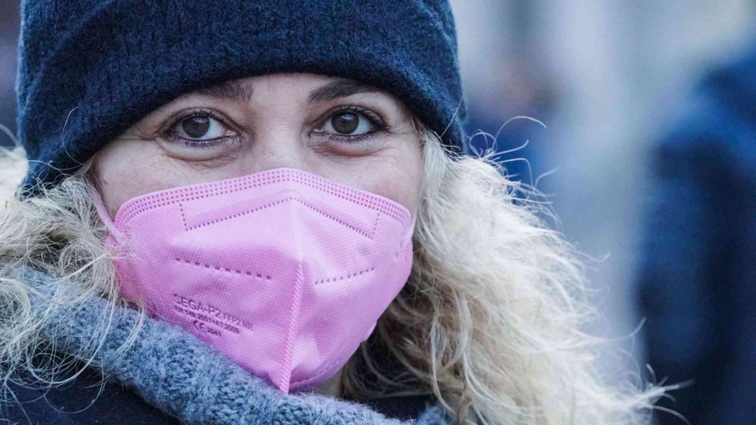 Dall'11 via la mascherina all'aperto, obbligo al chiuso fino al 31 marzo