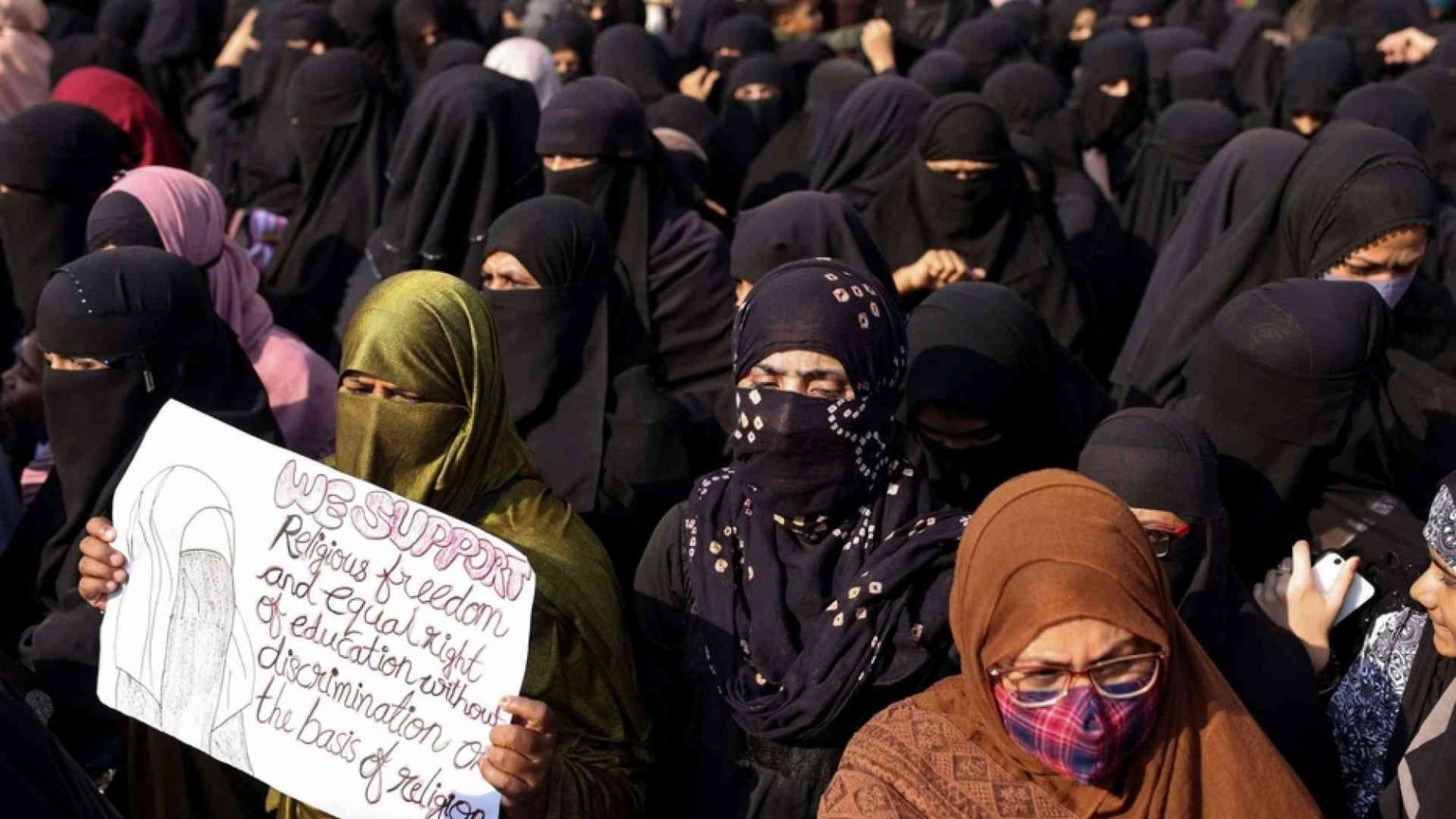 La rivolta dell'hijab arriva fino alla Corte Suprema