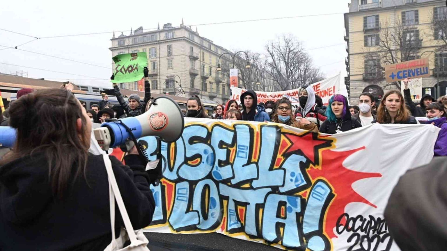 Oggi manifestazioni e cortei in 40 città