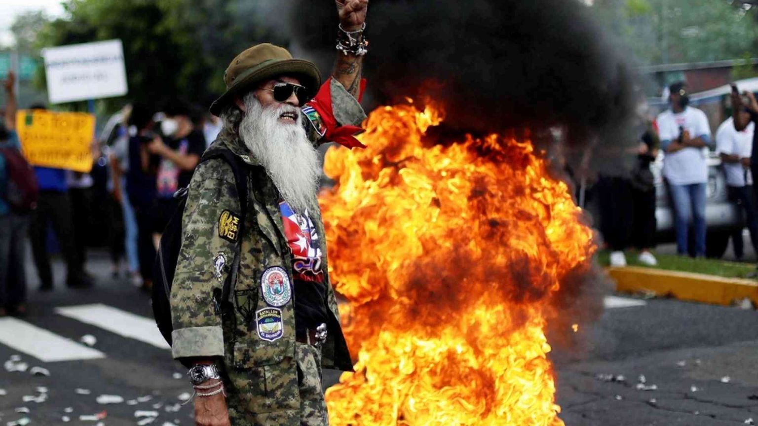 Il Salvador punta sui Bitcoin (contro il Fmi). Ma punta dritto alla bancarotta