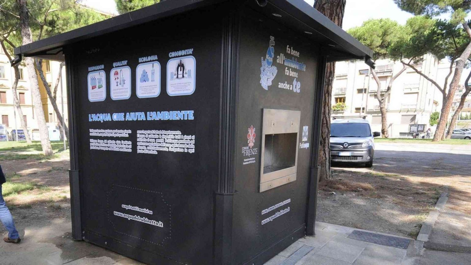 Gli italiani e l'acqua: otto paradossi sul consumo