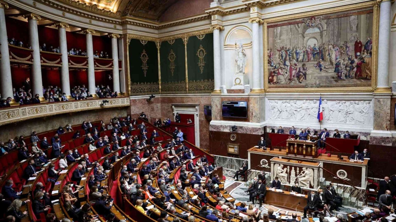 In Francia il limite per abortire allungato a 14 settimane