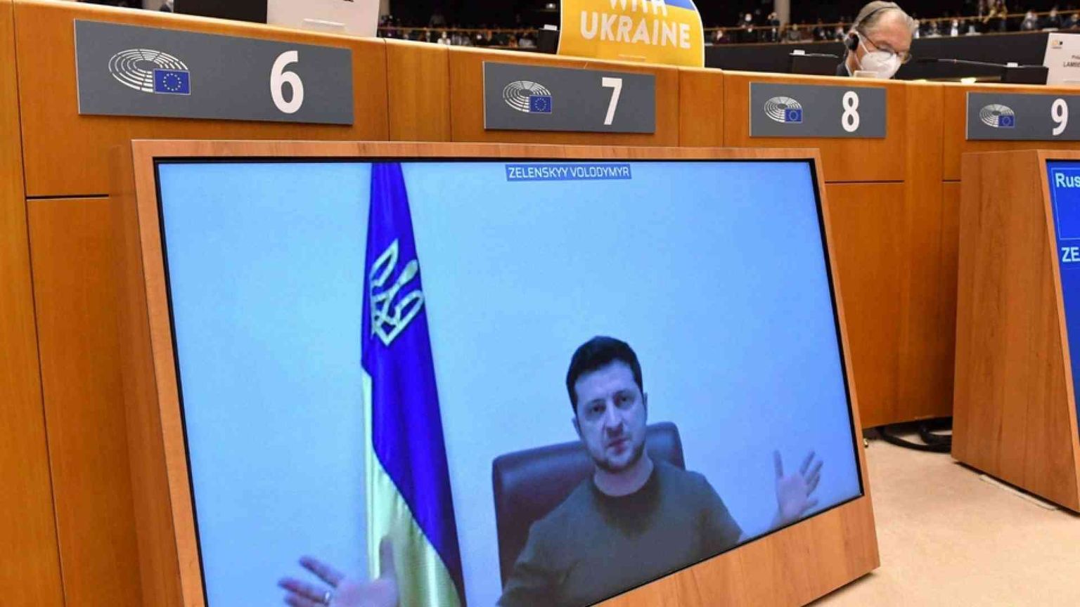 La metamorfosi di Zelensky, il presidente antieroe che non fa più ridere