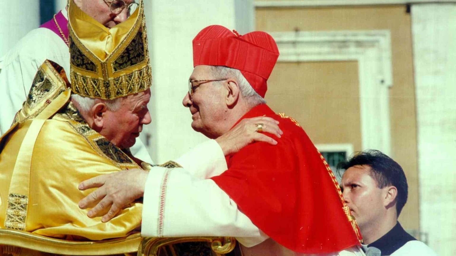 Si è spento a 95 anni il cardinale Cacciavillan, una vita spesa per la Santa Sede