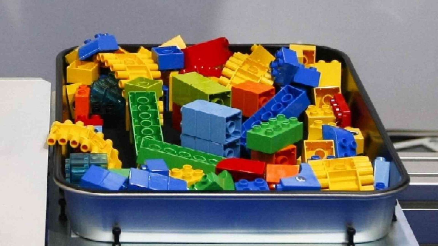 Gratuità, i gesti che ci uniscono come Lego
