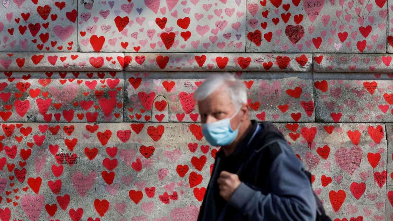 Tra pandemia e conflitto ecco la spirale anti-democratica