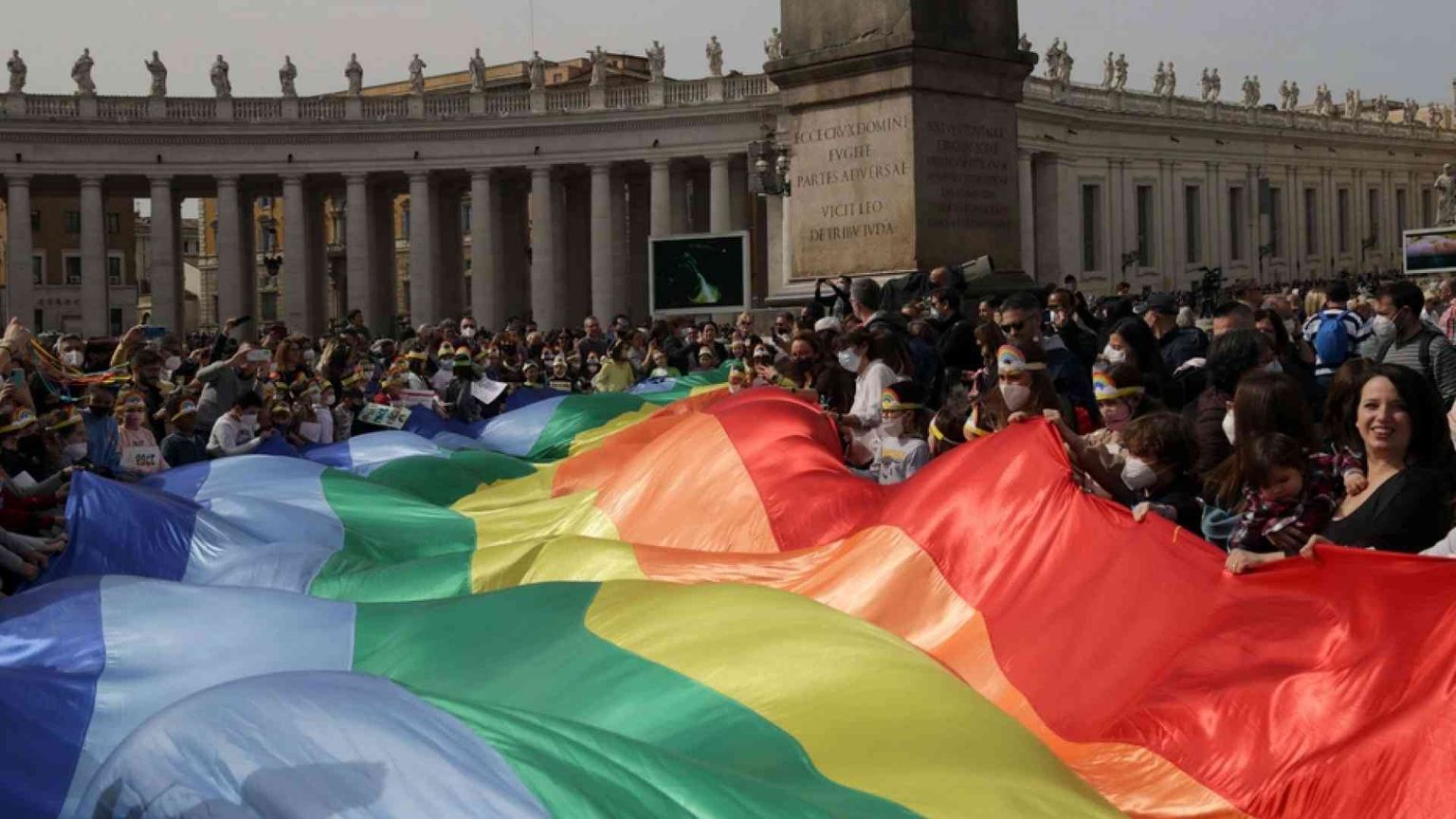 Il Papa: abolire la guerra prima che cancelli l'uomo dalla storia