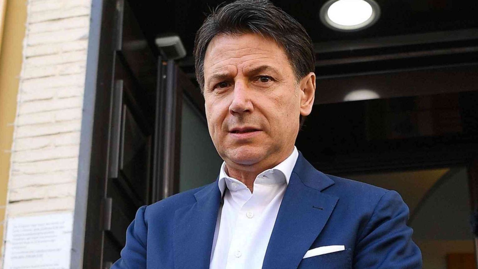 Conte: no fermo alle armi e fondi a famiglie. Draghi rimoduli impegno Nato