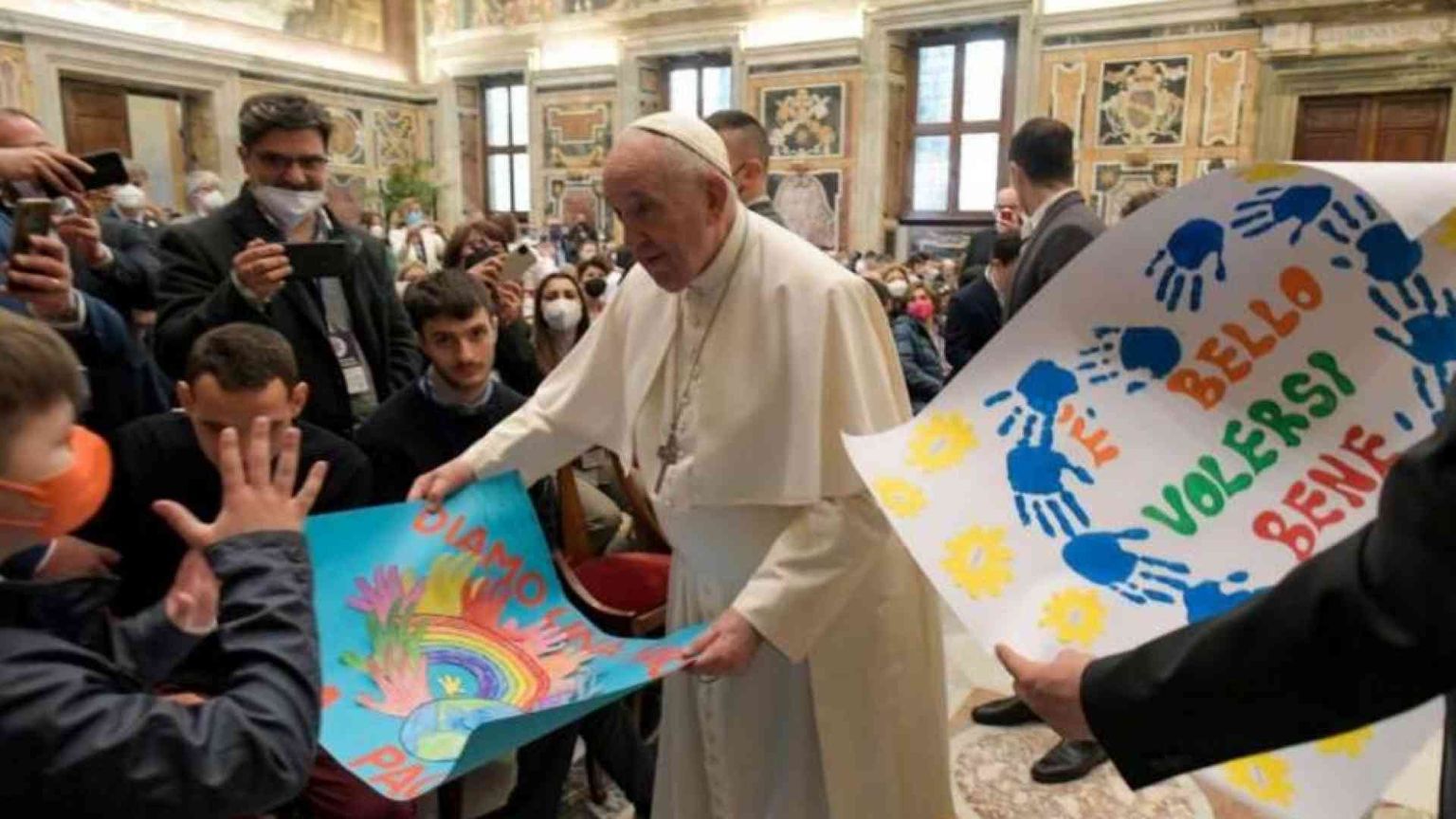 Papa Francesco: costruiamo insieme una società a misura dei più fragili