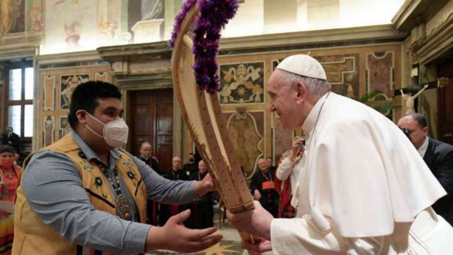 Il Papa ai popoli indigeni del Canada: dolore e vergogna per gli abusi