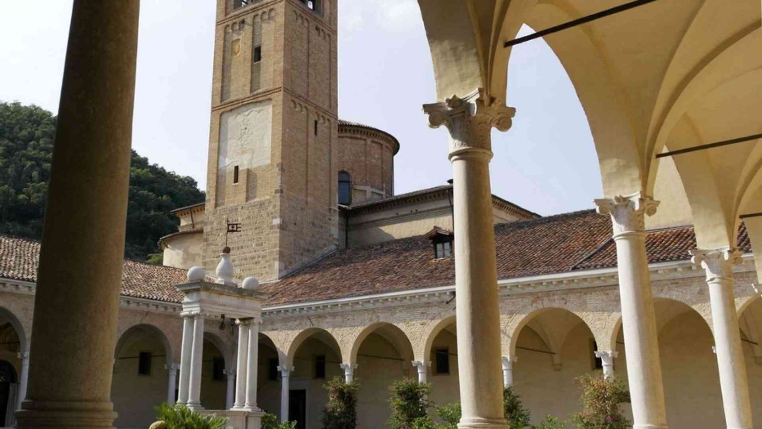 Tavola e farmacia: i monasteri insegnano