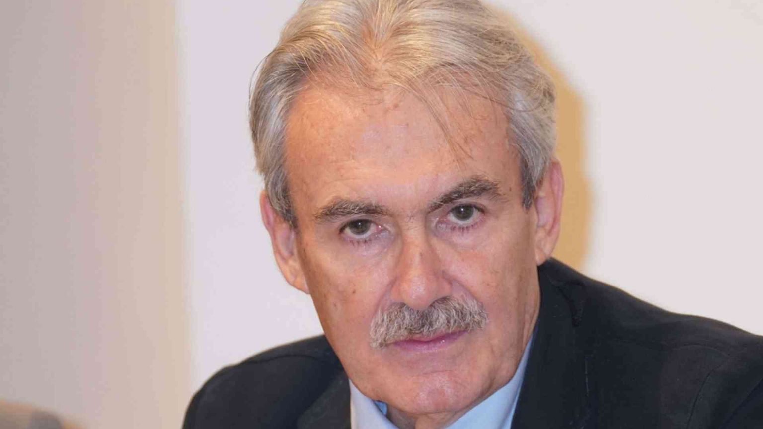 Chi non vuole un solo tetto ma 27 per il condominio Europa?