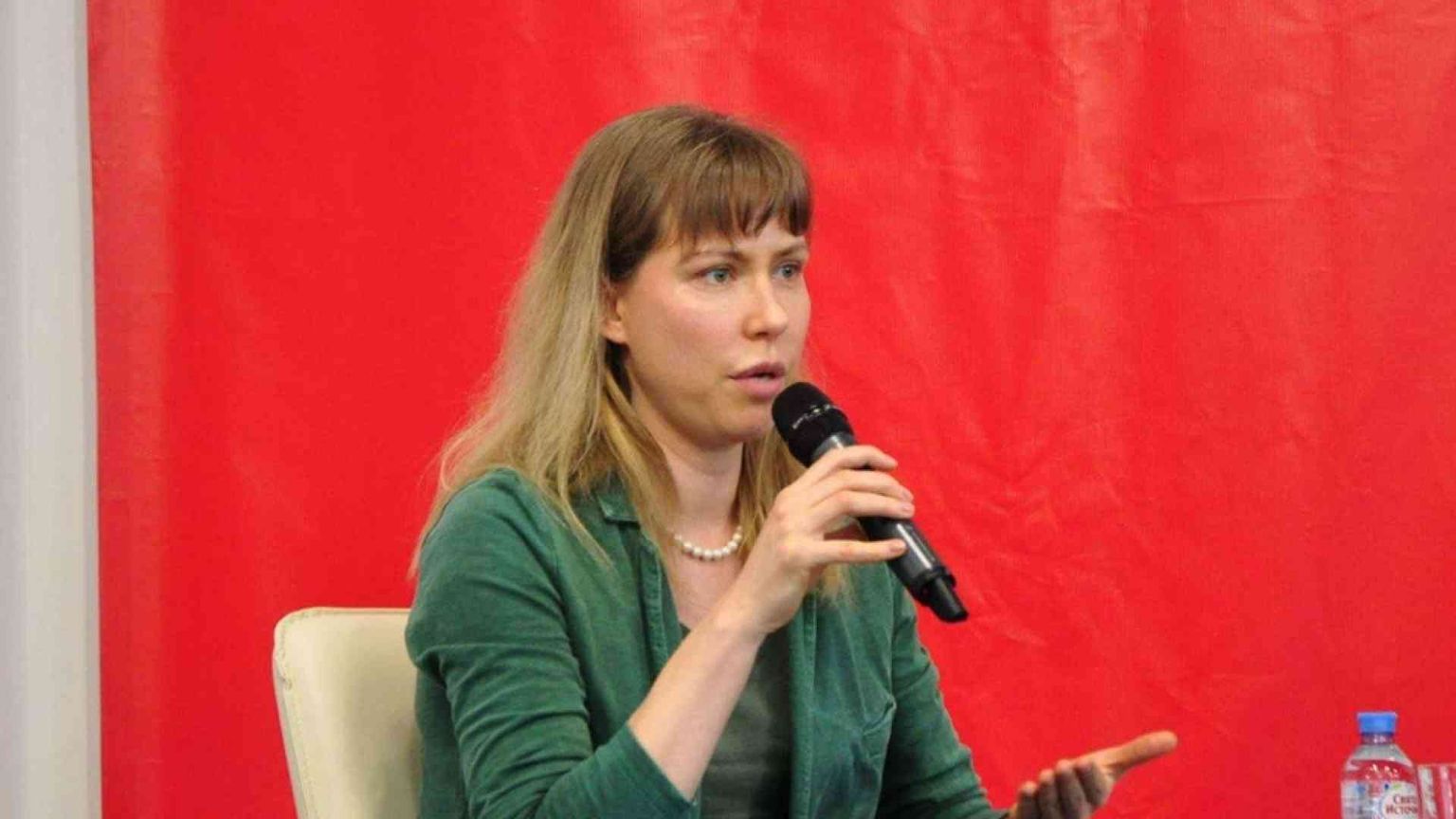 «La Russia? Una prigione confortevole. Ma si comincia a capire chi è Putin»