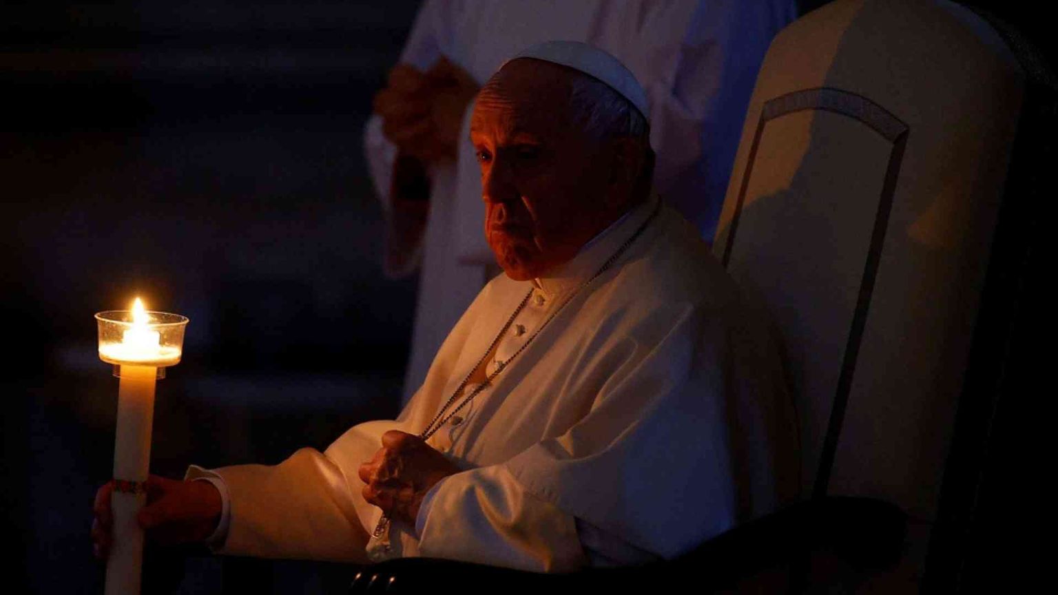 Papa Francesco: portiamo Gesù risorto nella vita di tutti coi gesti di pace