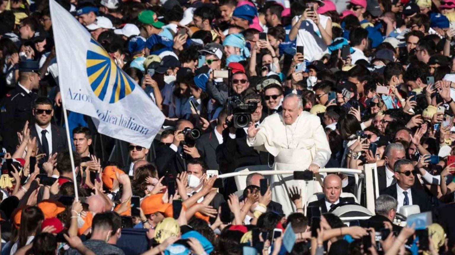 Il Papa agli adolescenti: «Voi avete il fiuto della verità, non perdetelo»