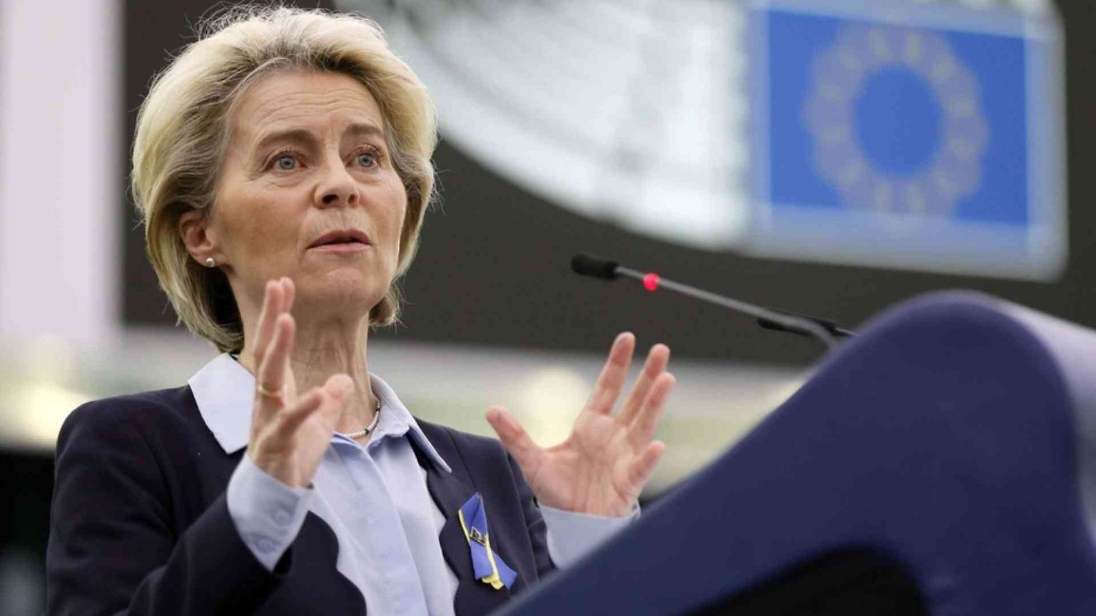 Le nuove regole Ue per proteggere gli utenti online