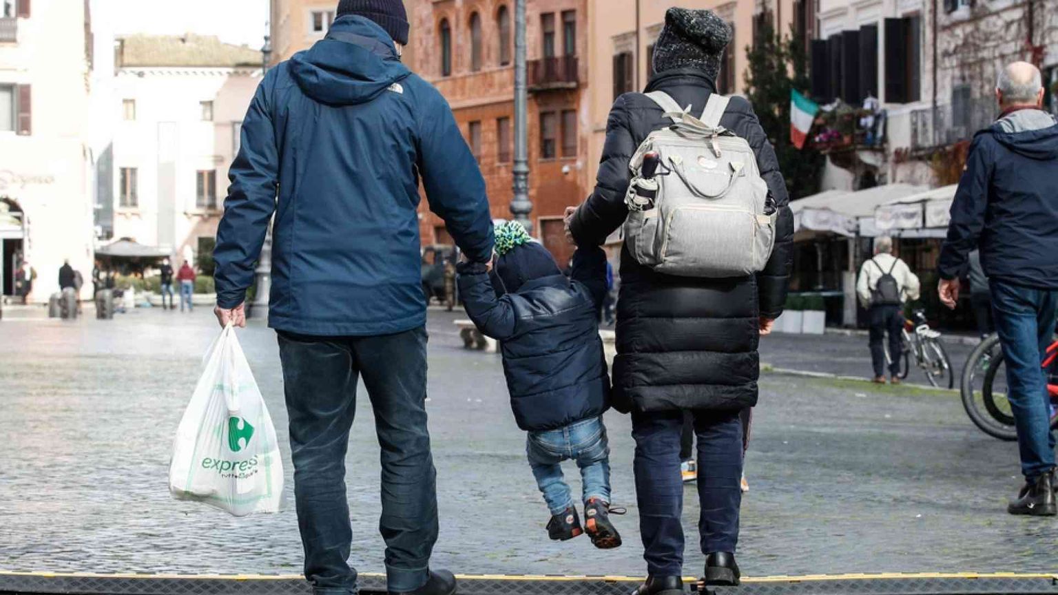 La Consulta: ai figli il cognome di entrambi i genitori