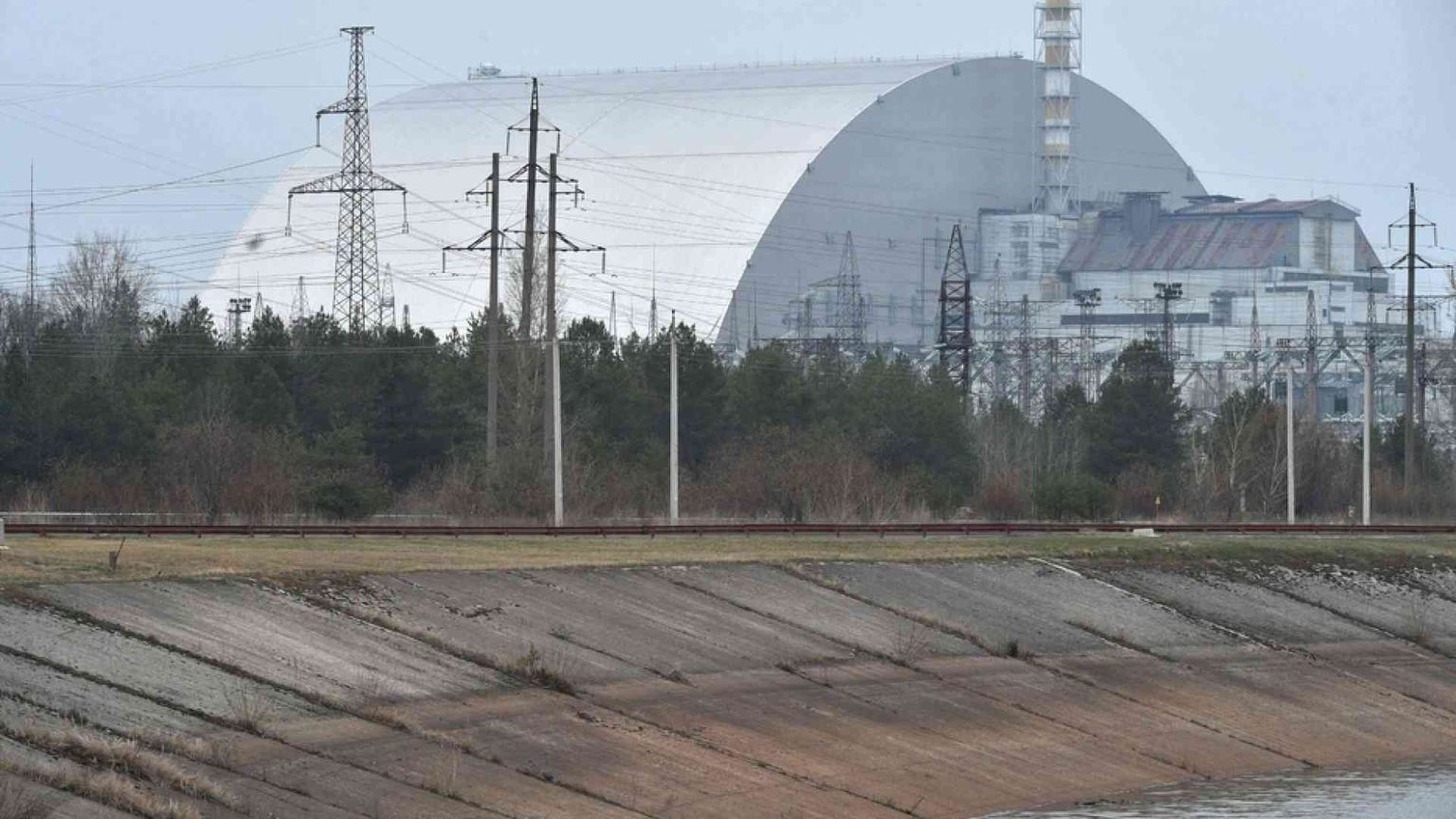 36 anni dopo la catastrofe il mondo di nuovo nell'incubo atomico