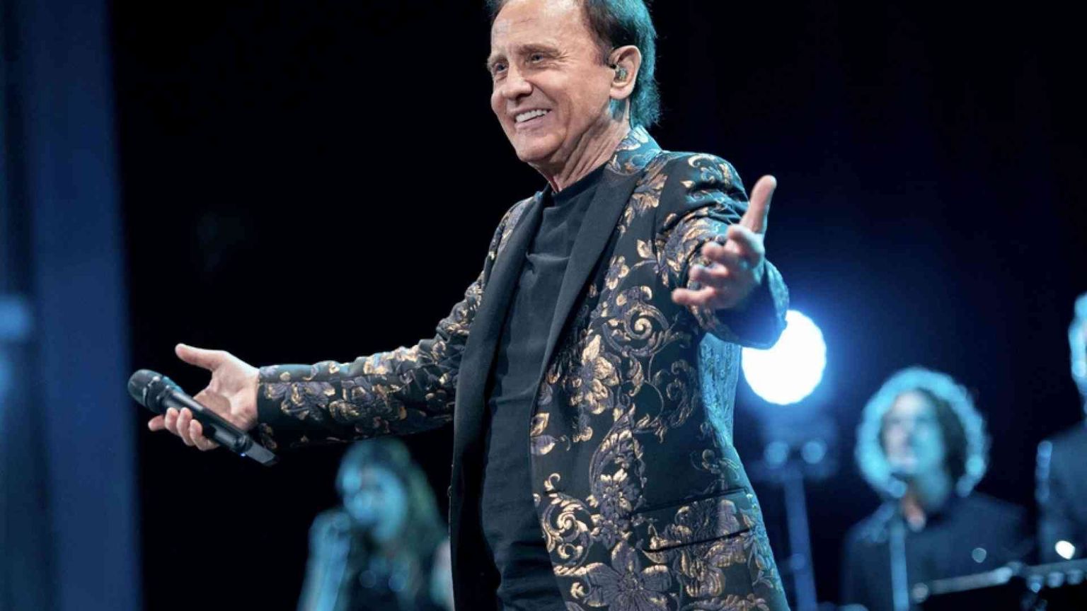 Roby Facchinetti: «Musica sinfonica per curare l'anima»