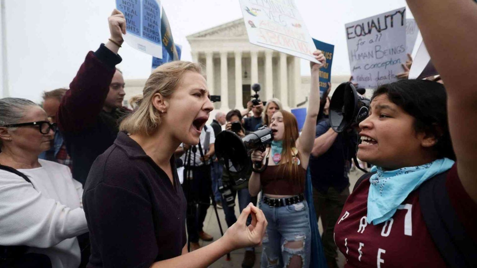 Aborto, la Corte Suprema può revocare il suo «sì». Poi parola agli Stati