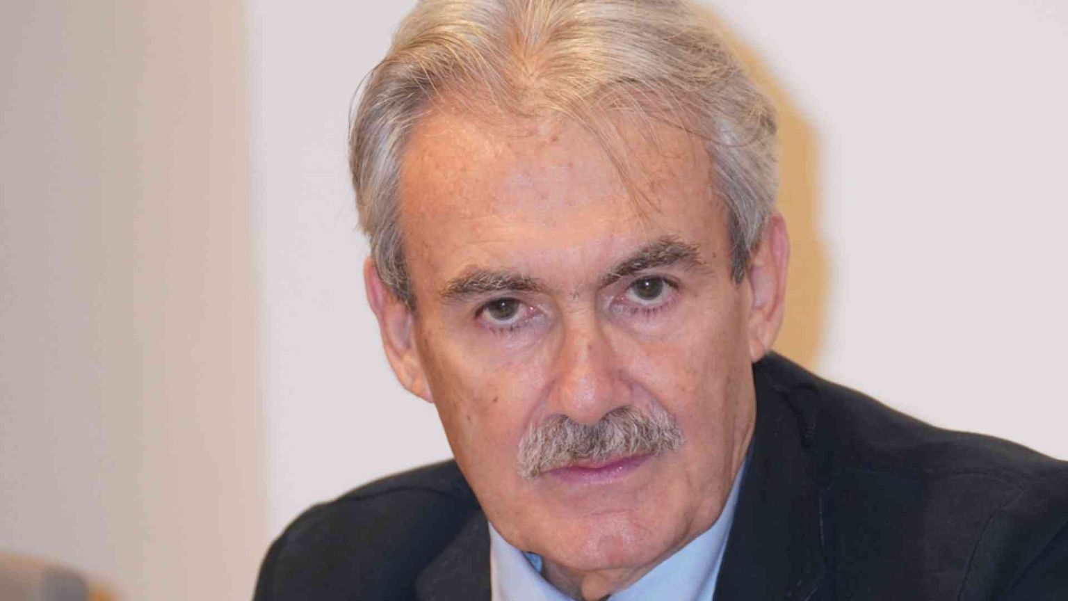 Il linguaggio delle armi e le armi del linguaggio