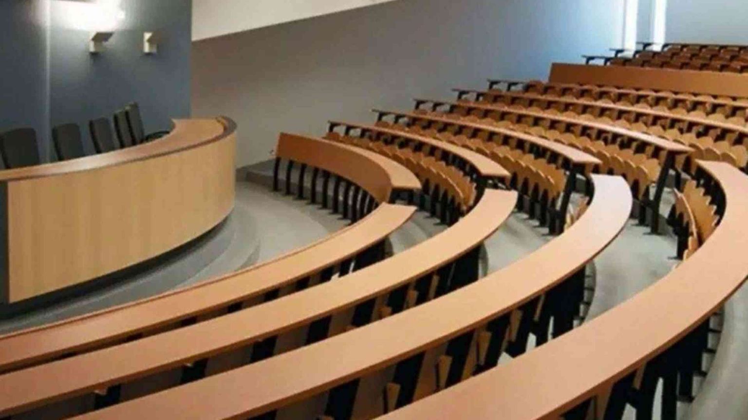 Aule di sughero e pannelli solari: sostenibilità pensata a scuola