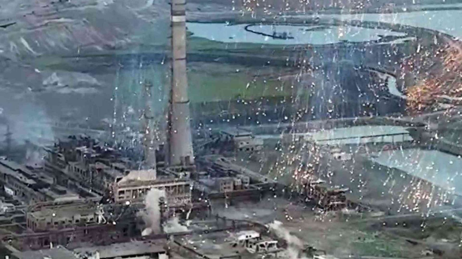 I combattenti dell'Azovstal: iniziata l'evacuazione dei feriti