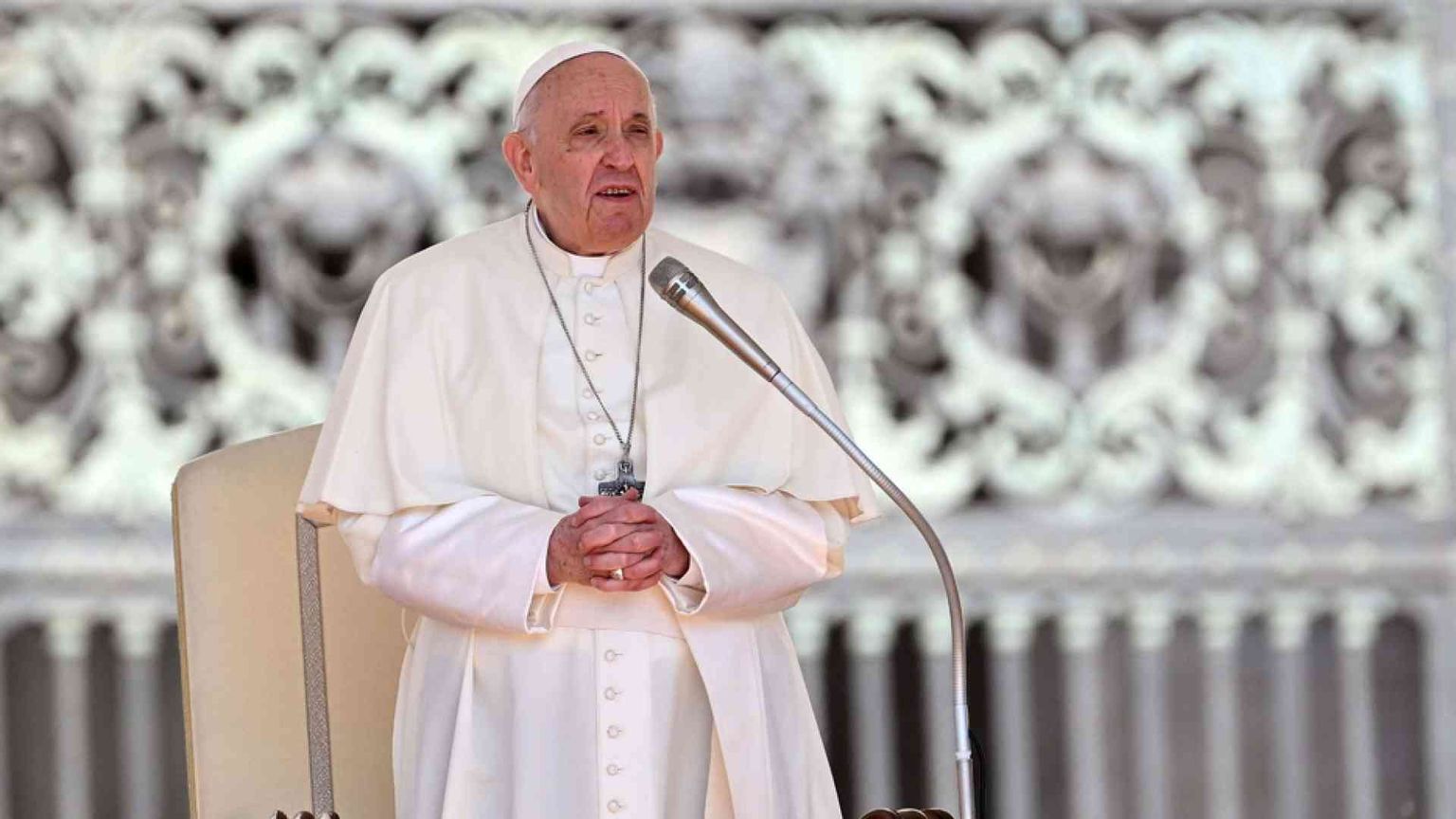 Il Papa: Dio preferisce una preghiera arrabbiata al moralismo ipocrita