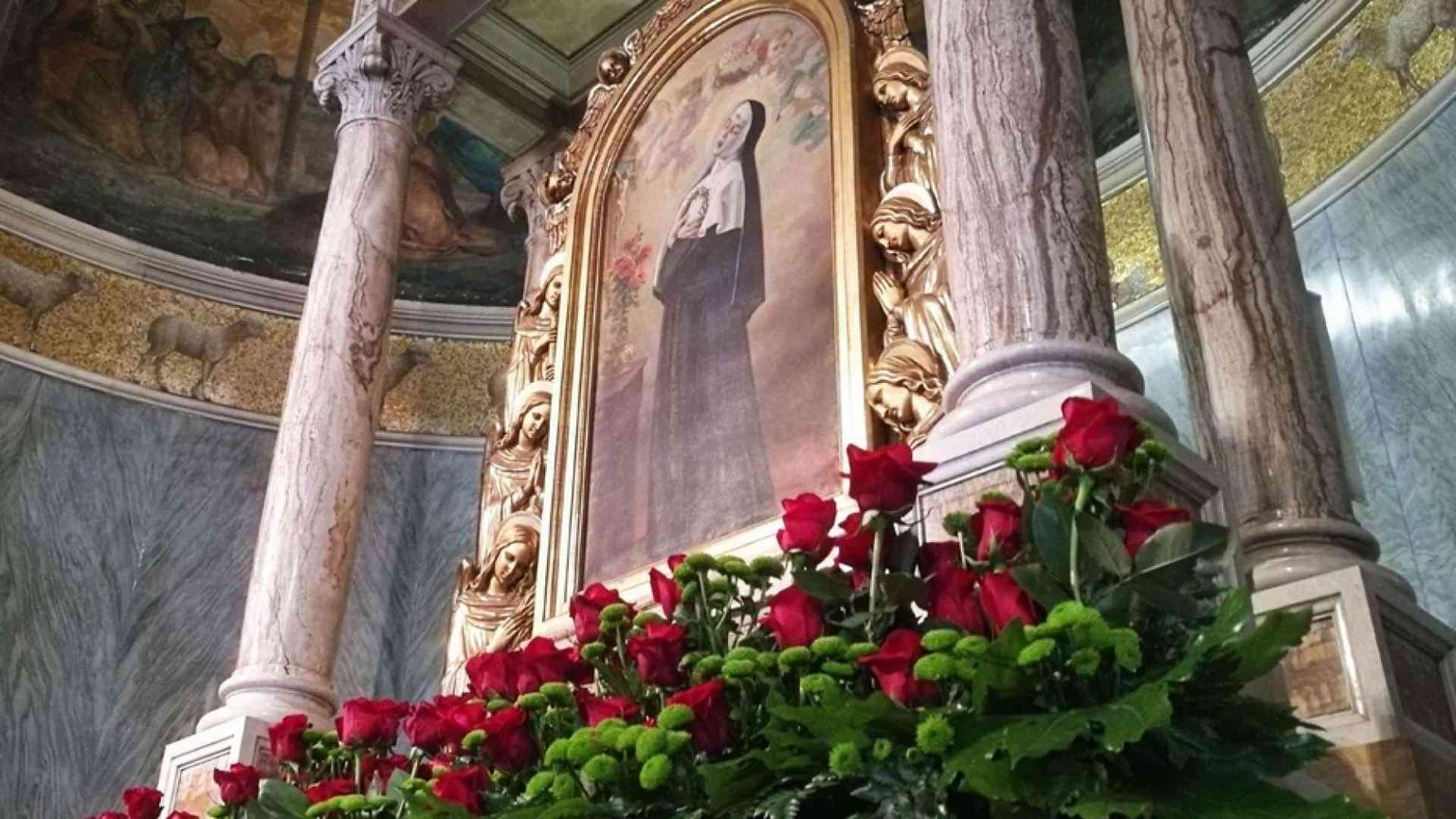 A Torino quarantamila rose e un libretto per santa Rita