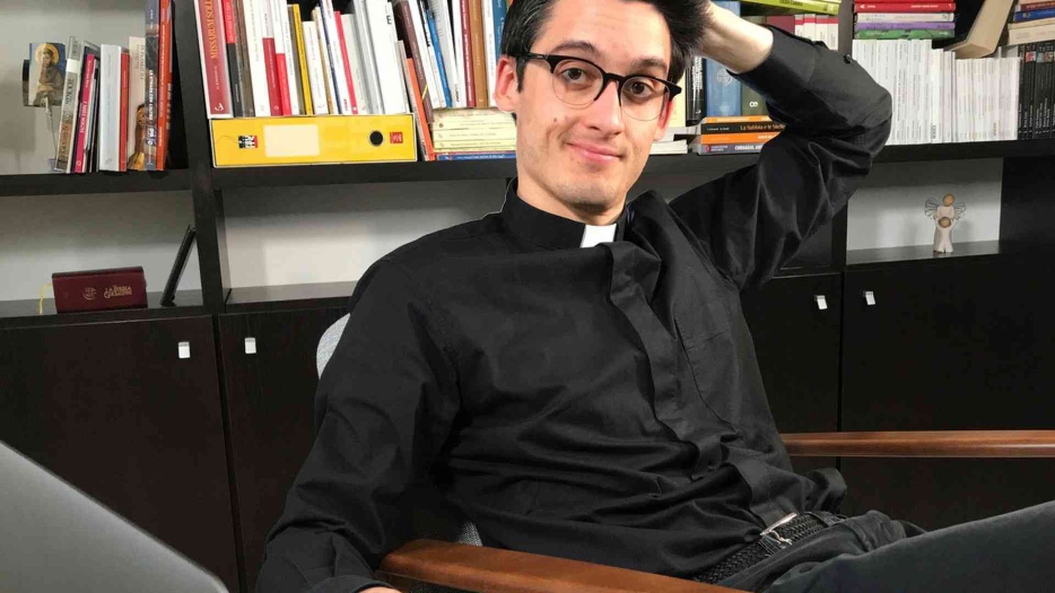 «Possibile ascoltarsi anche negli spazi virtuali». Parola di don Ravagnani