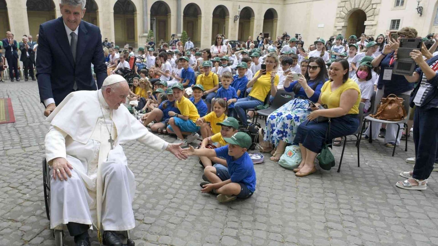 Il Papa: desidero andare a Kiev appena possibile, aspetto il momento giusto