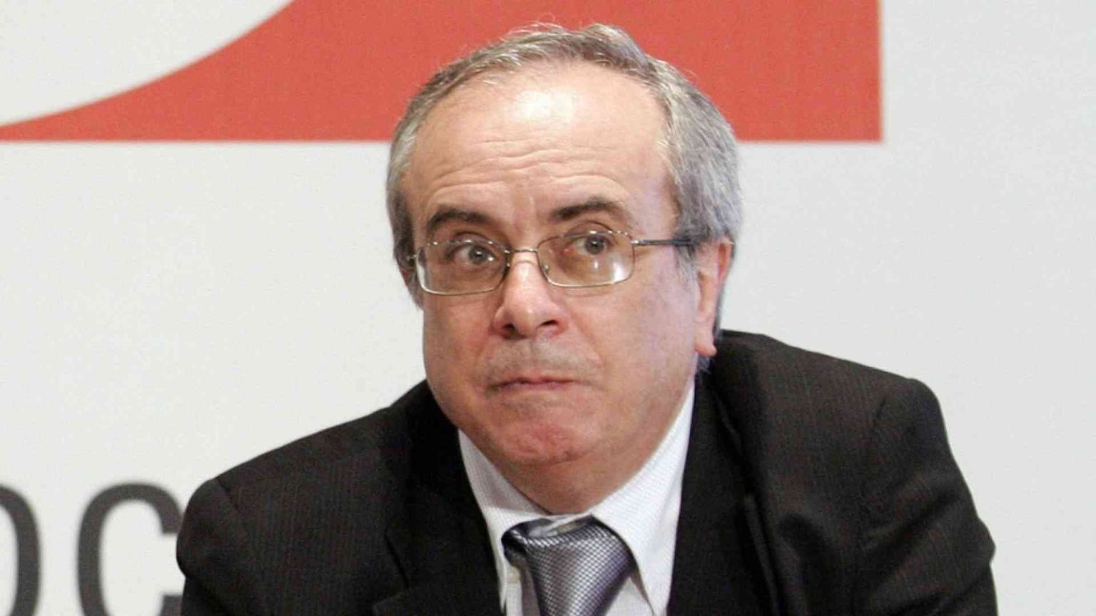 Stimolare e mai disprezzare chi serve la cosa pubblica