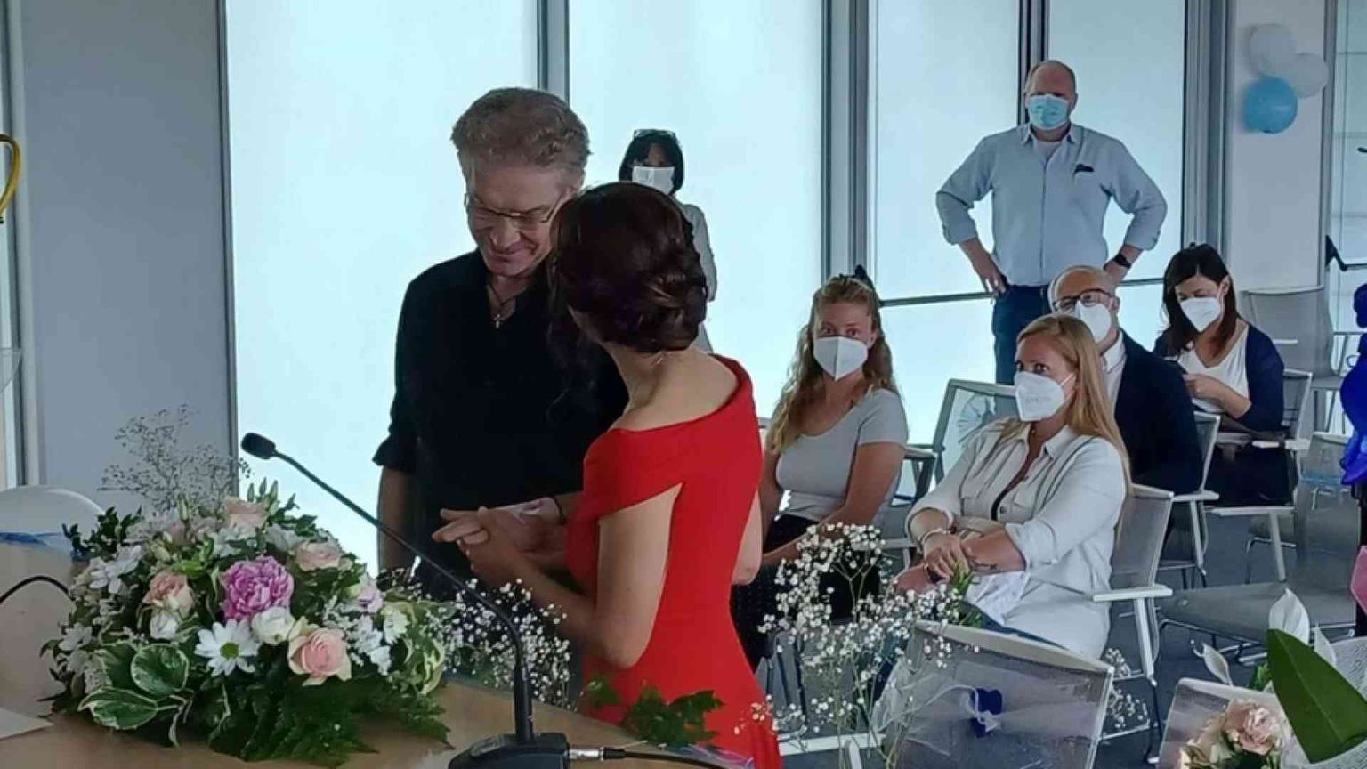 Vita da manager, l’infarto che ribalta tutto, le nozze in ospedale...