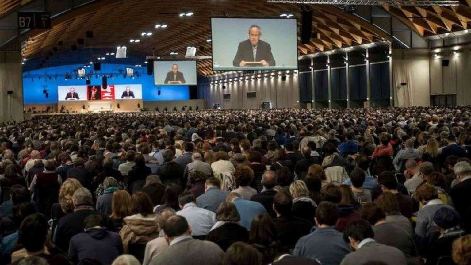 Farrell a Cl: «Il carisma non si trasmette per successione personale»