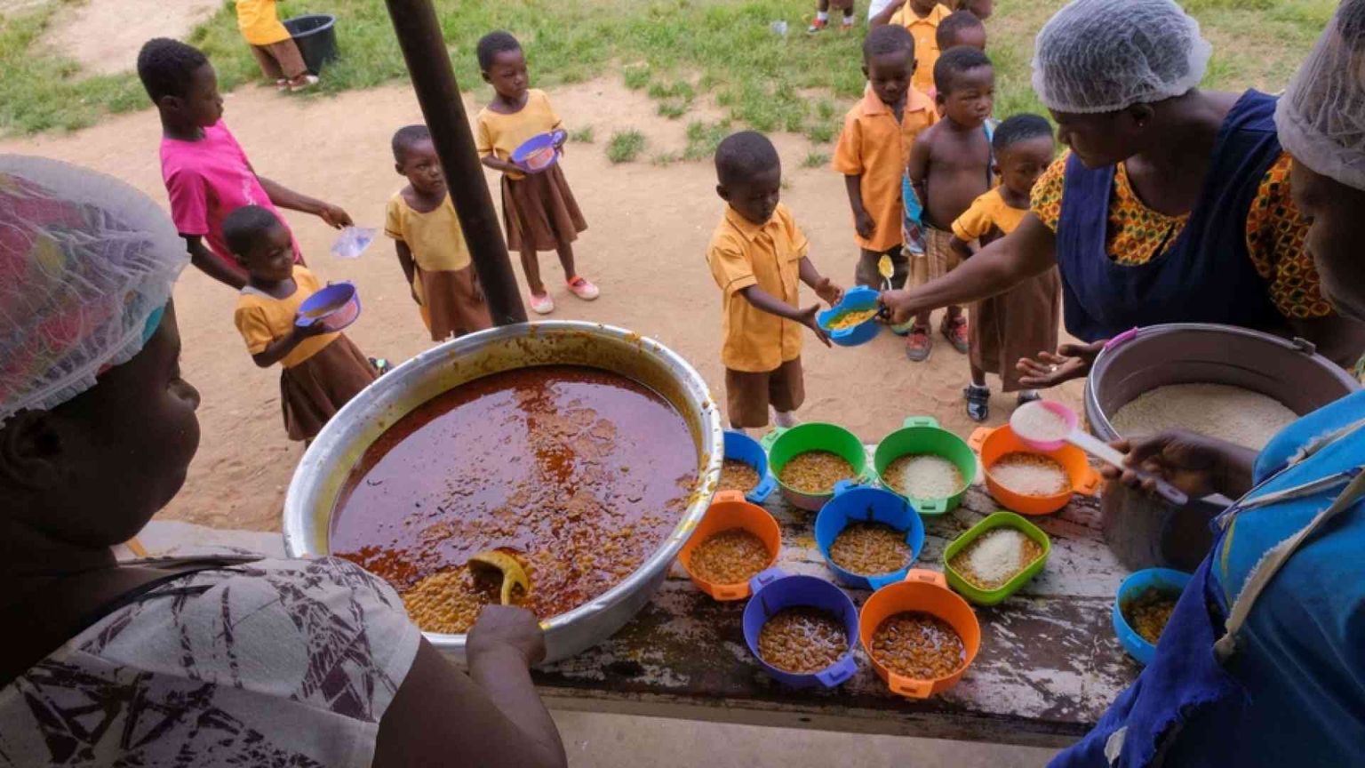 Nessuno soffra la fame: ora il reddito alimentare