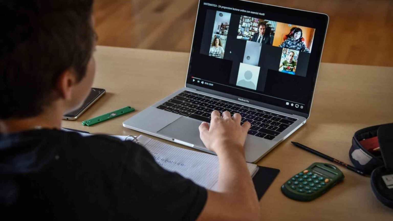 Cantiere digitale per la scuola, il futuro dei ragazzi passa di qui