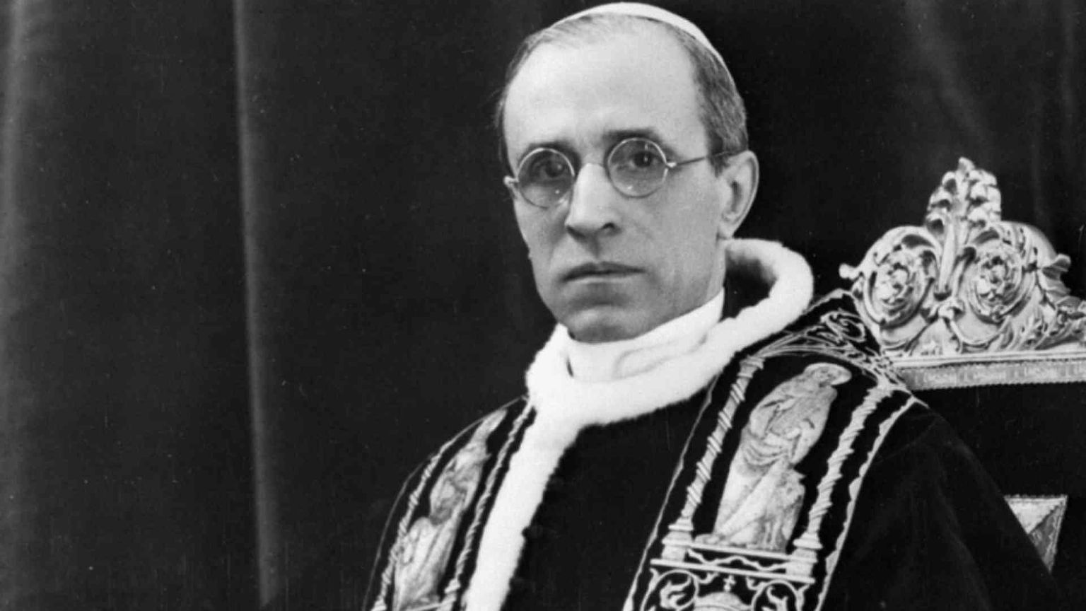 Le singolari “sviste” di David Kertzer su Pio XII e Hitler