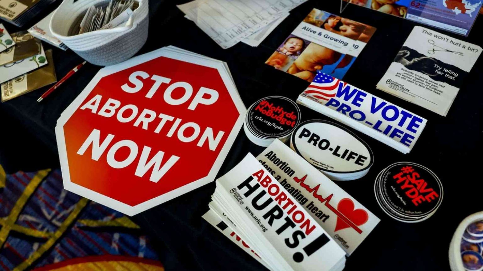 Aborto, i vescovi Usa: «Un momento storico. Ora ogni donna abbia sostegno»