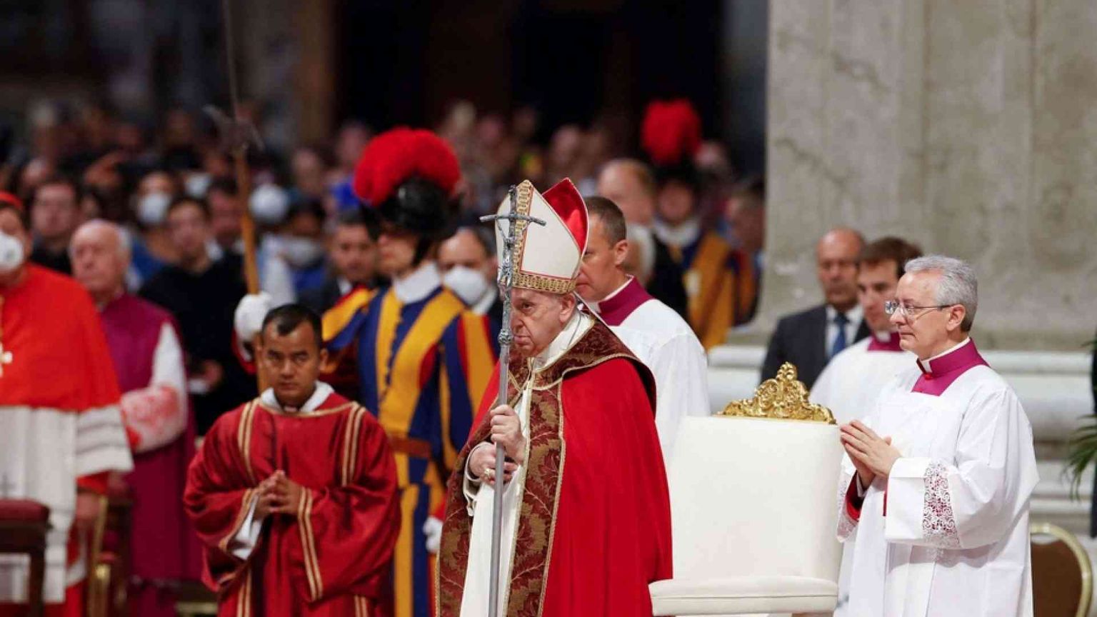Il Papa: è il tempo dell'accoglienza, nella Chiesa c'è posto per tutti