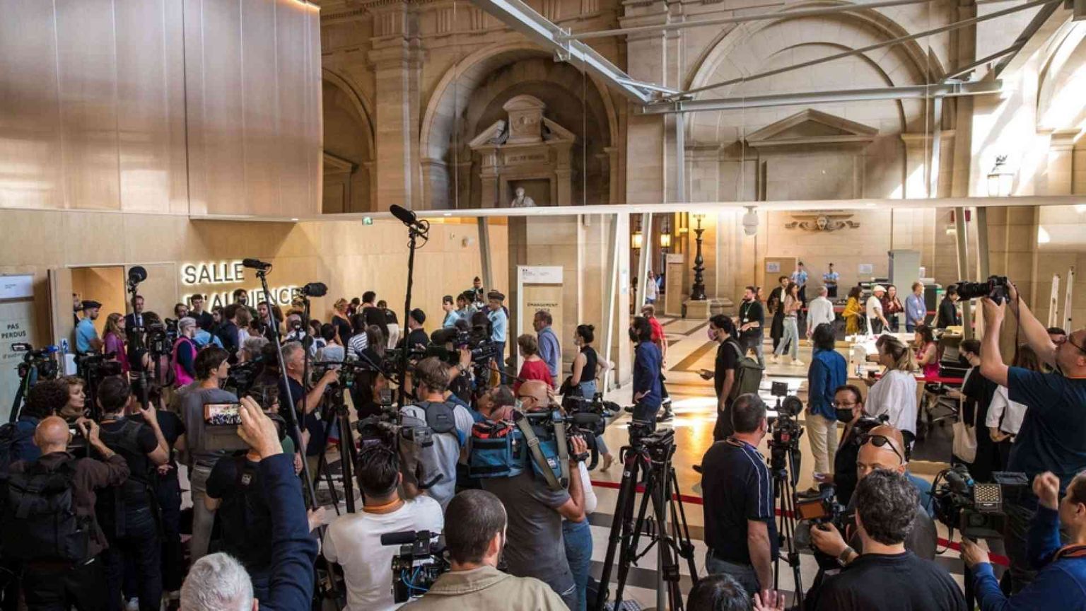 Bataclan, ergastolo senza sconti al jihadista che non volle morire